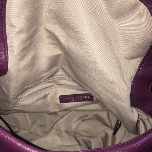 Marc Jacobs Aubergine large cross body bag - Picture 4 of 5